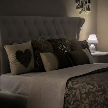 Only Yours Meteora Apartment *